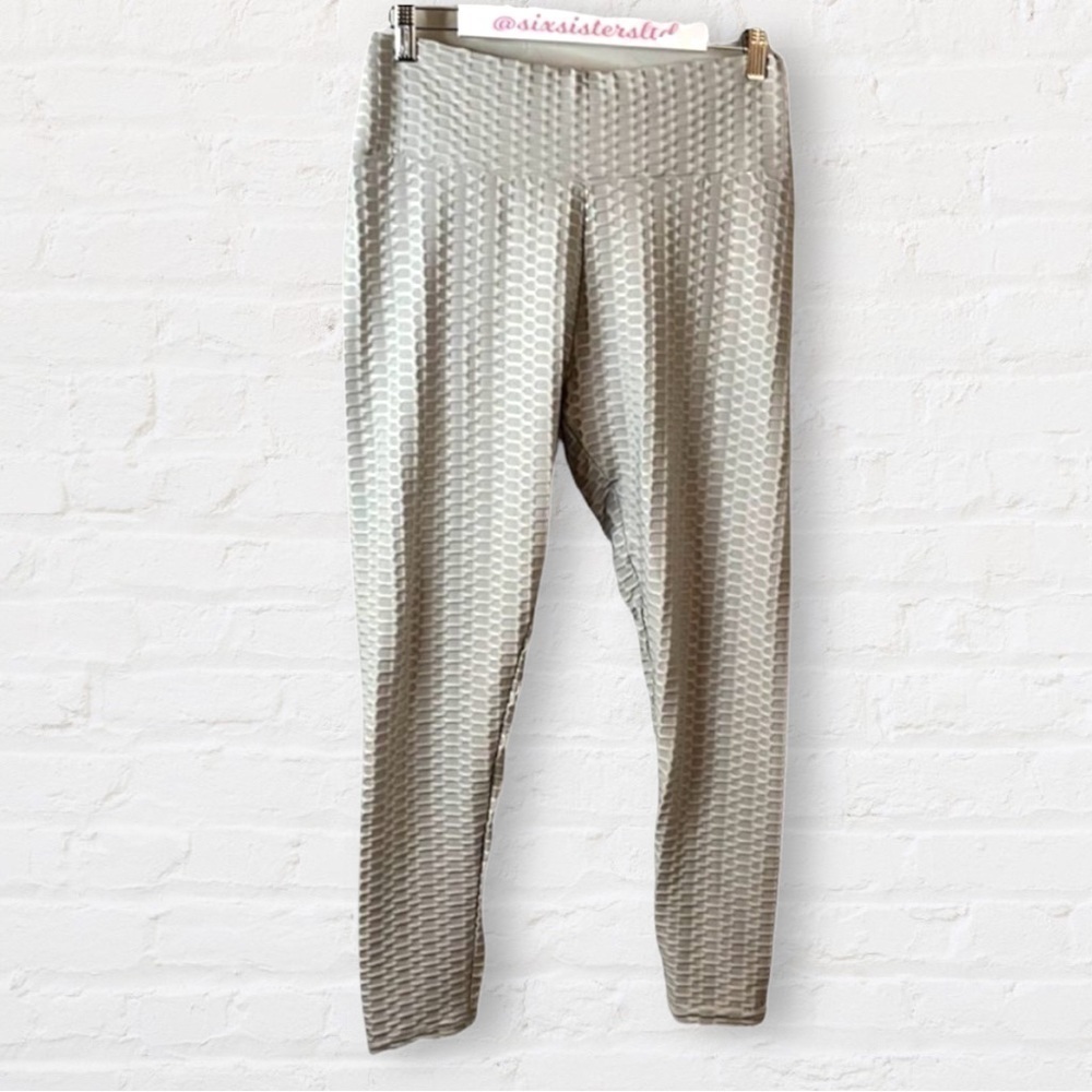 BRAZILIAN butt enhancing leggings textured fabric sexy TikTok slimming SZ XXL